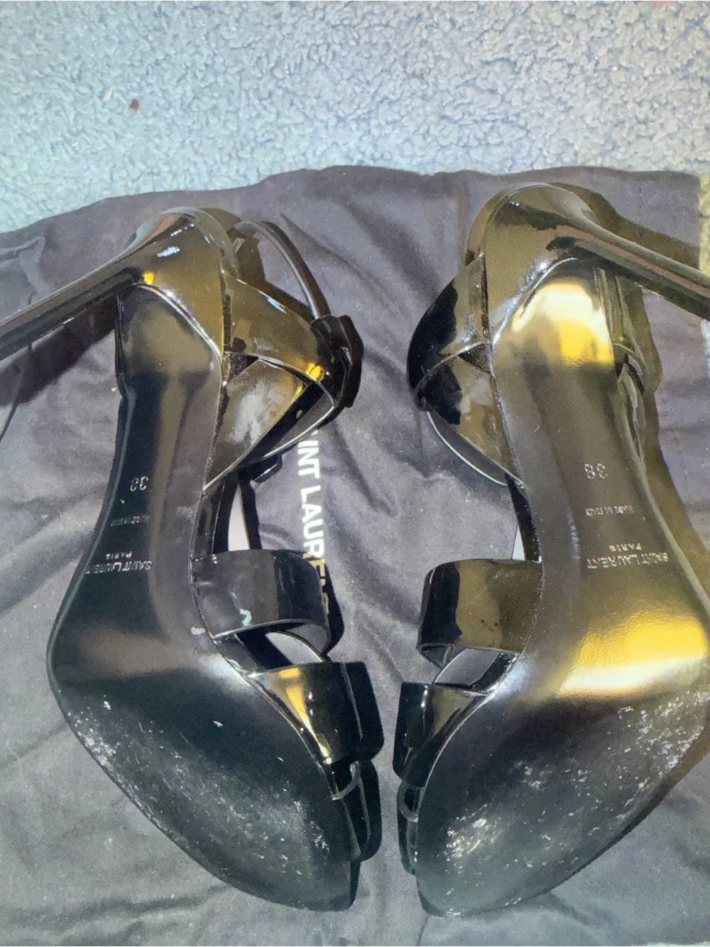 Saint Laurent Black Patent Leather Knot Detail Ankle-Strap Sandals - Picture 7 of 7